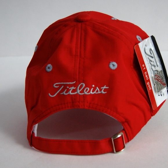 Titleist GOLF Cap RED HAT with ball marker - Picture 4 of 6
